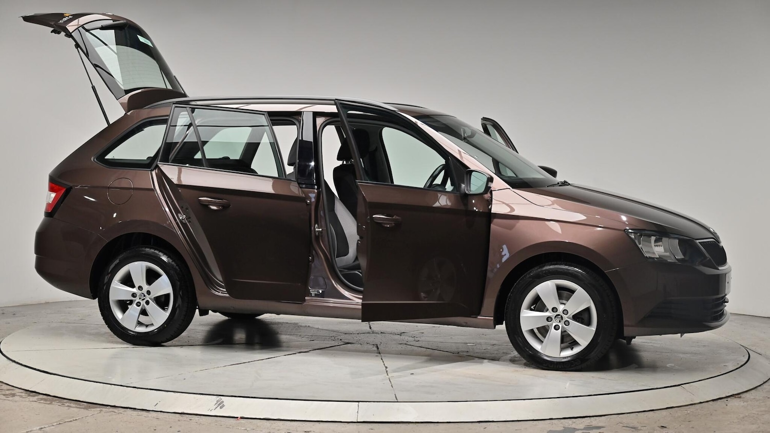 Used Skoda Fabia 2015 for sale - 76239871: Photo 76