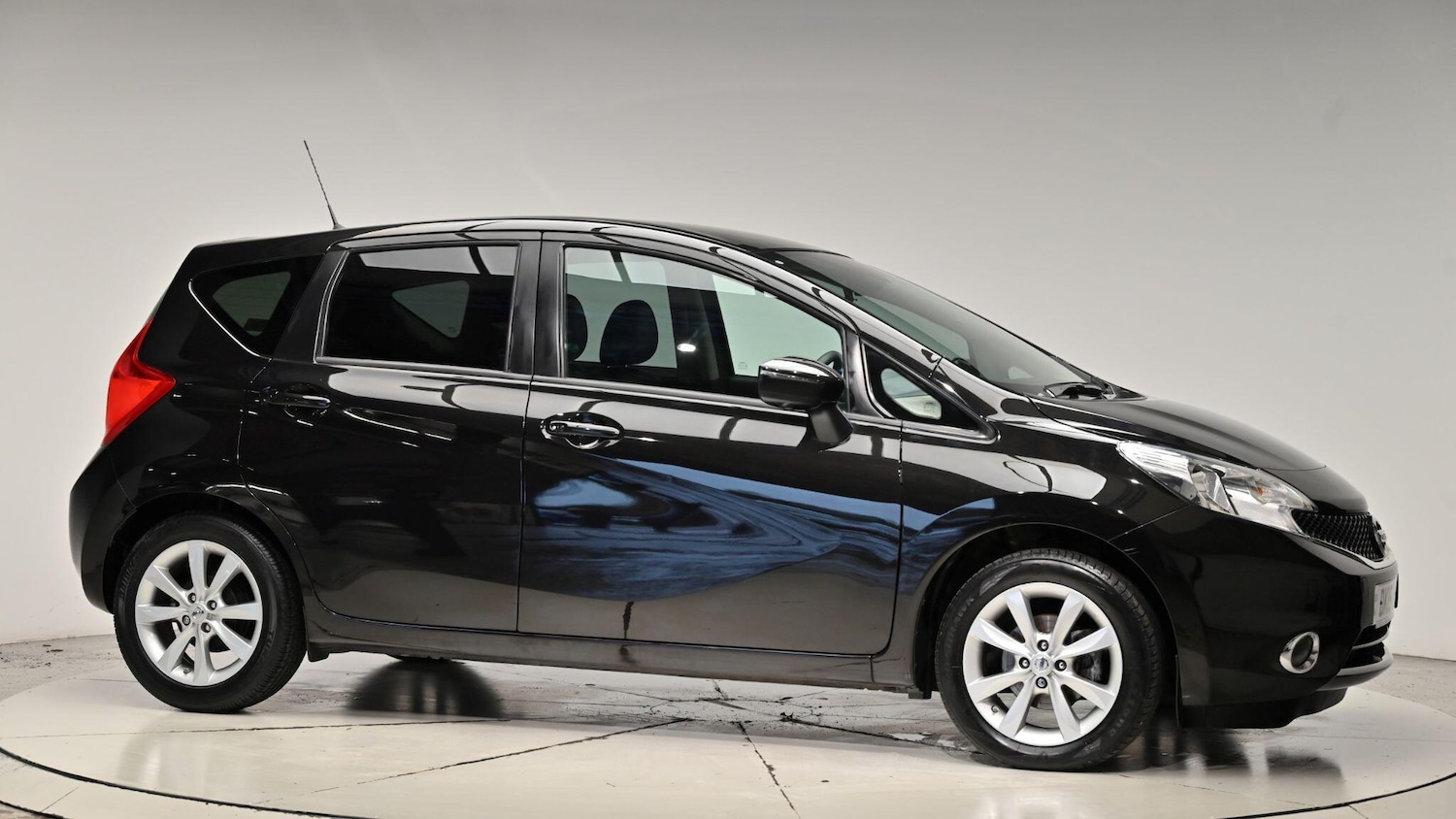 Used Nissan Note 2015 for sale - 76886377: Photo 40