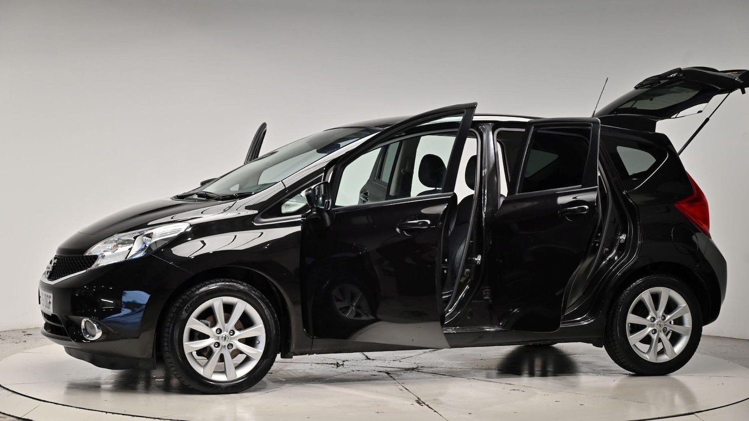 Used Nissan Note 2015 for sale - 76886377: Photo 54