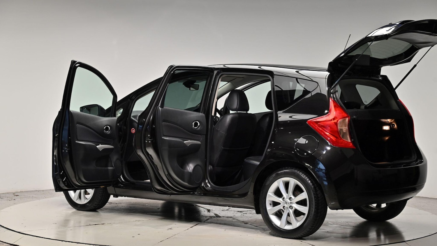 Used Nissan Note 2015 for sale - 76886377: Photo 60