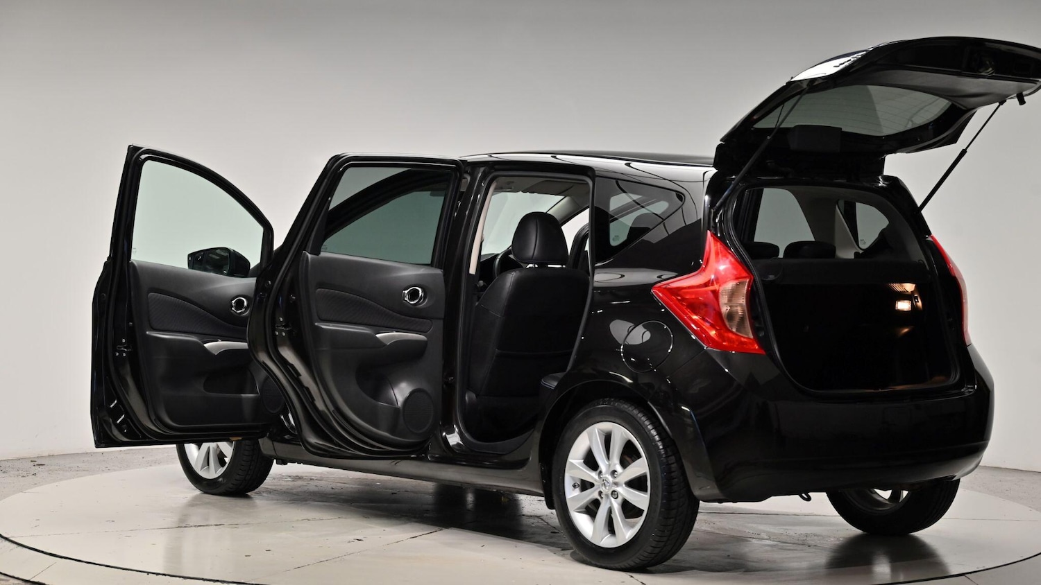 Used Nissan Note 2015 for sale - 76886377: Photo 61