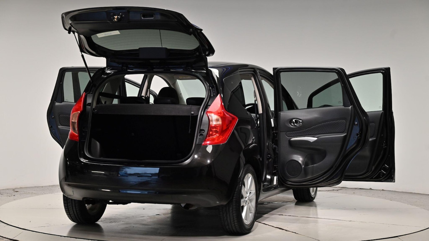 Used Nissan Note 2015 for sale - 76886377: Photo 67