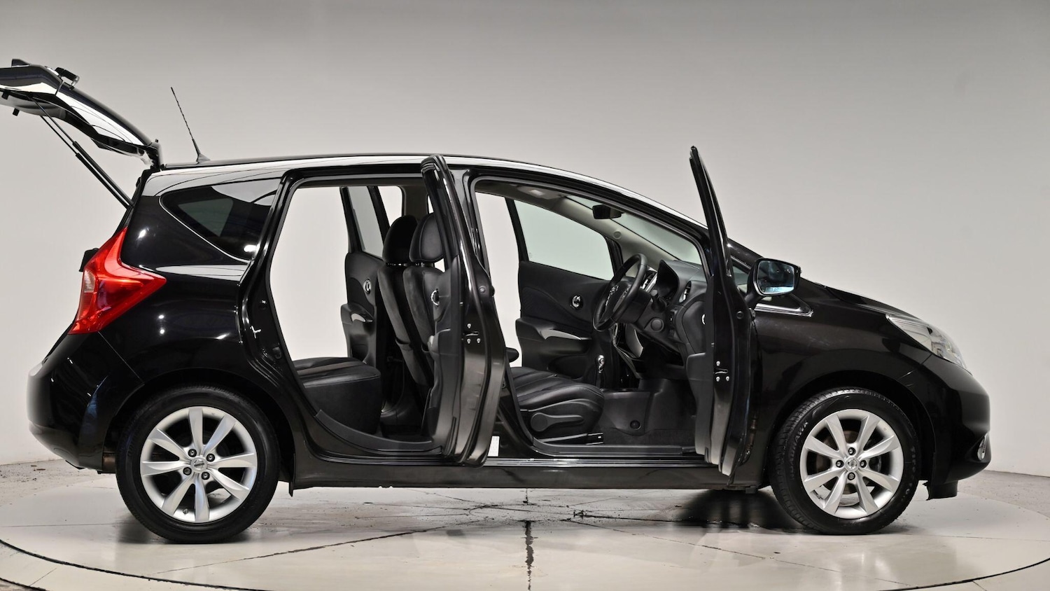 Used Nissan Note 2015 for sale - 76886377: Photo 73