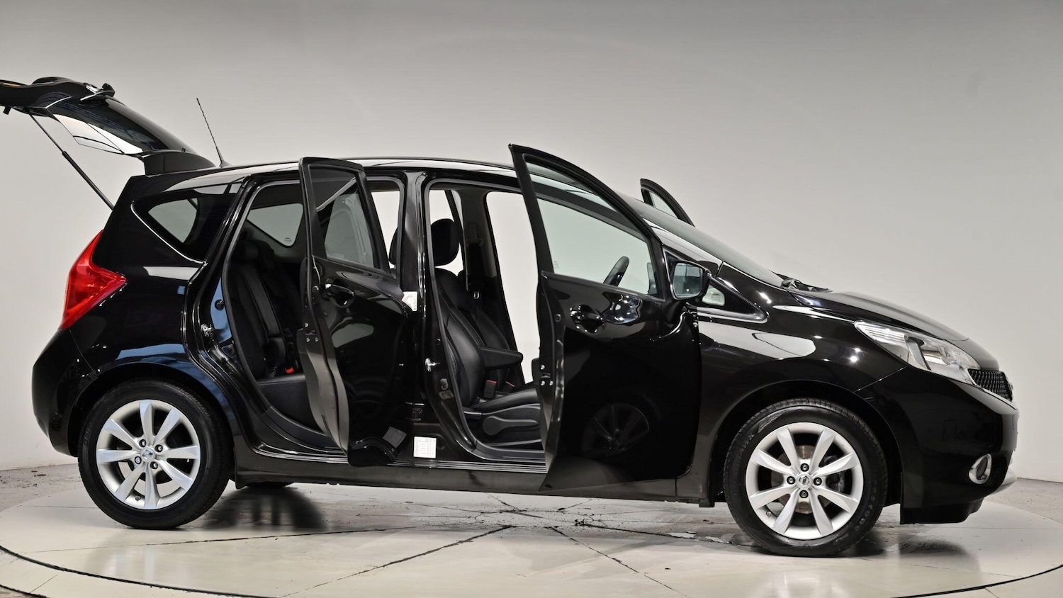 Used Nissan Note 2015 for sale - 76886377: Photo 75