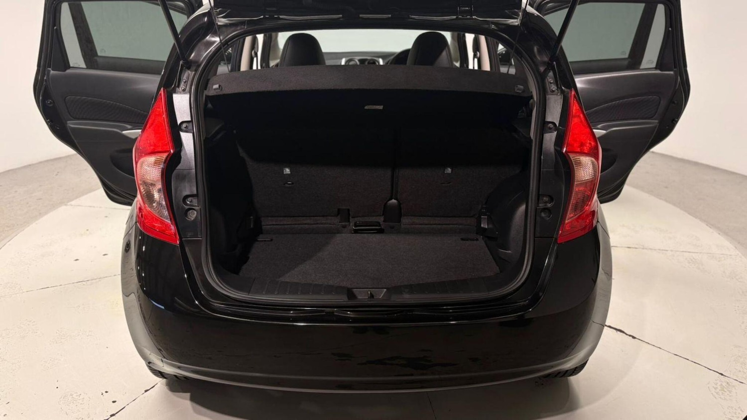 Used Nissan Note 2015 for sale - 76886377: Photo 96