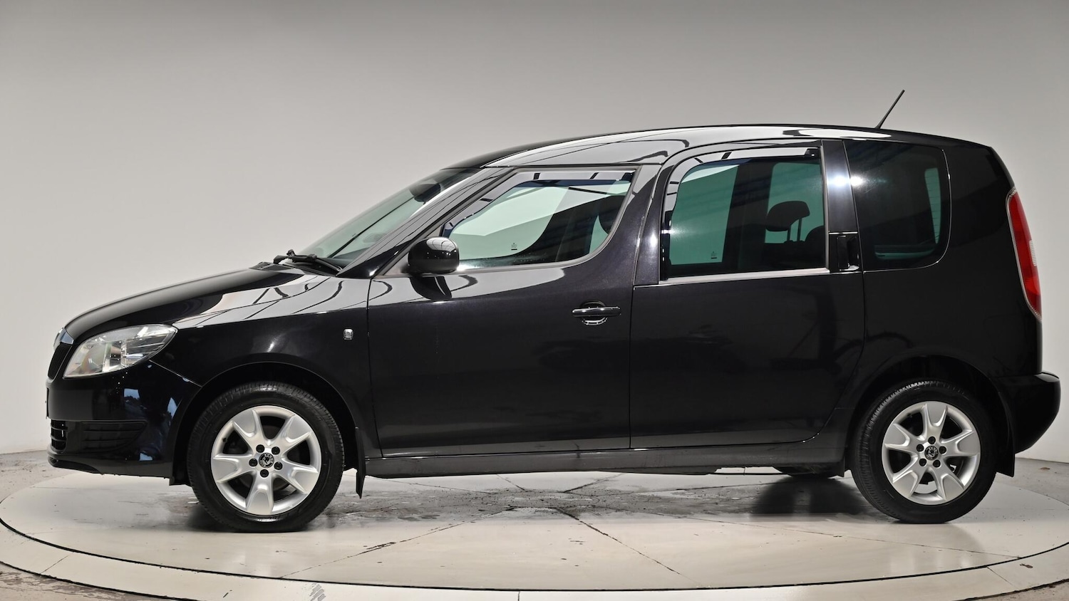 Used Skoda Roomster 2015 for sale - 76512758: Photo 19