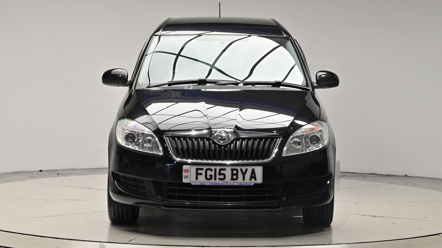 Used Skoda Roomster 2015 for sale - 76512758: Photo 2
