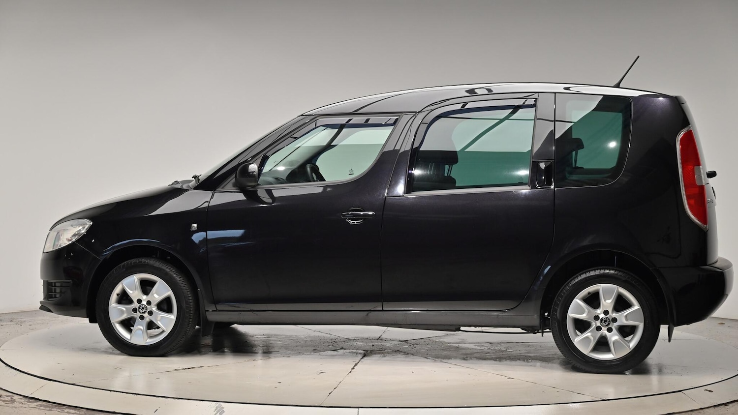 Used Skoda Roomster 2015 for sale - 76512758: Photo 21