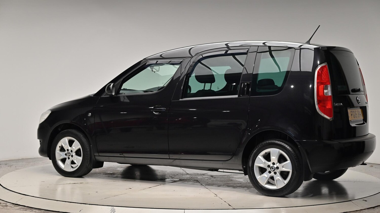 Used Skoda Roomster 2015 for sale - 76512758: Photo 23