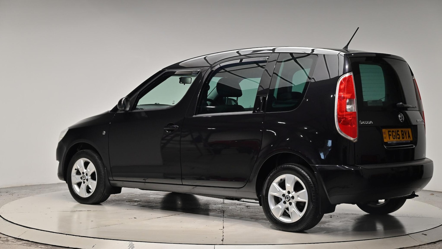 Used Skoda Roomster 2015 for sale - 76512758: Photo 24