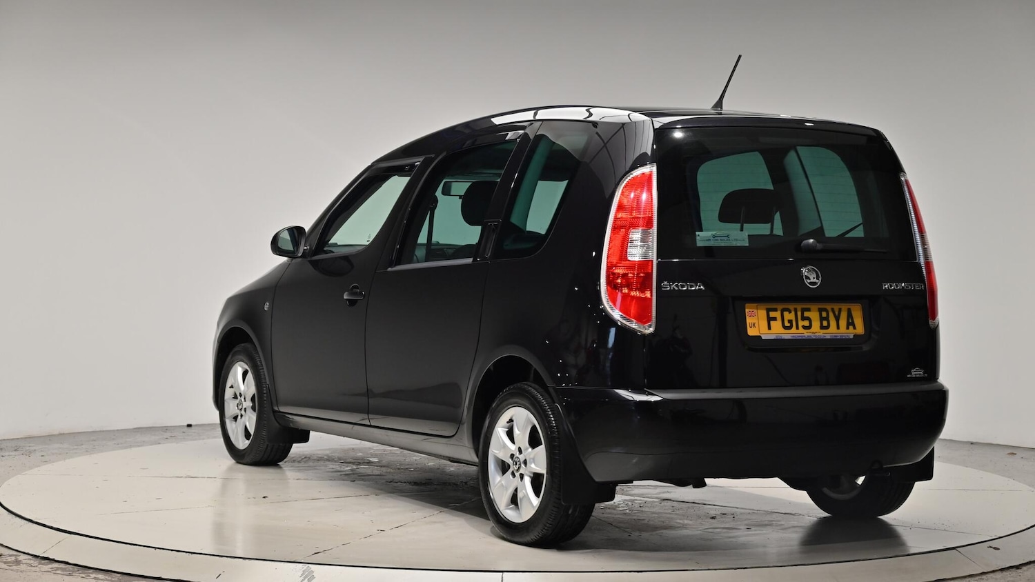 Used Skoda Roomster 2015 for sale - 76512758: Photo 26