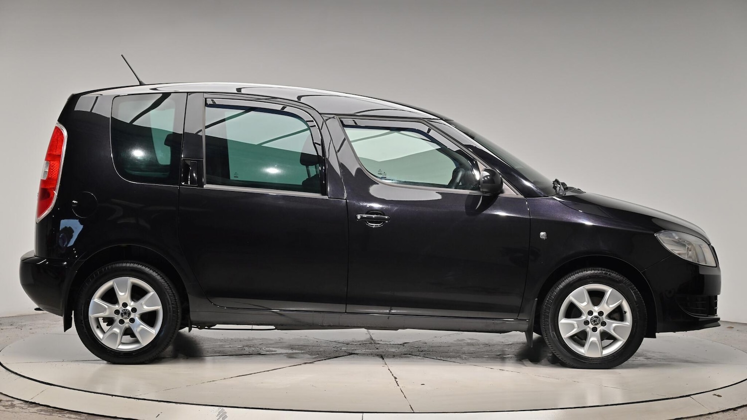 Used Skoda Roomster 2015 for sale - 76512758: Photo 38