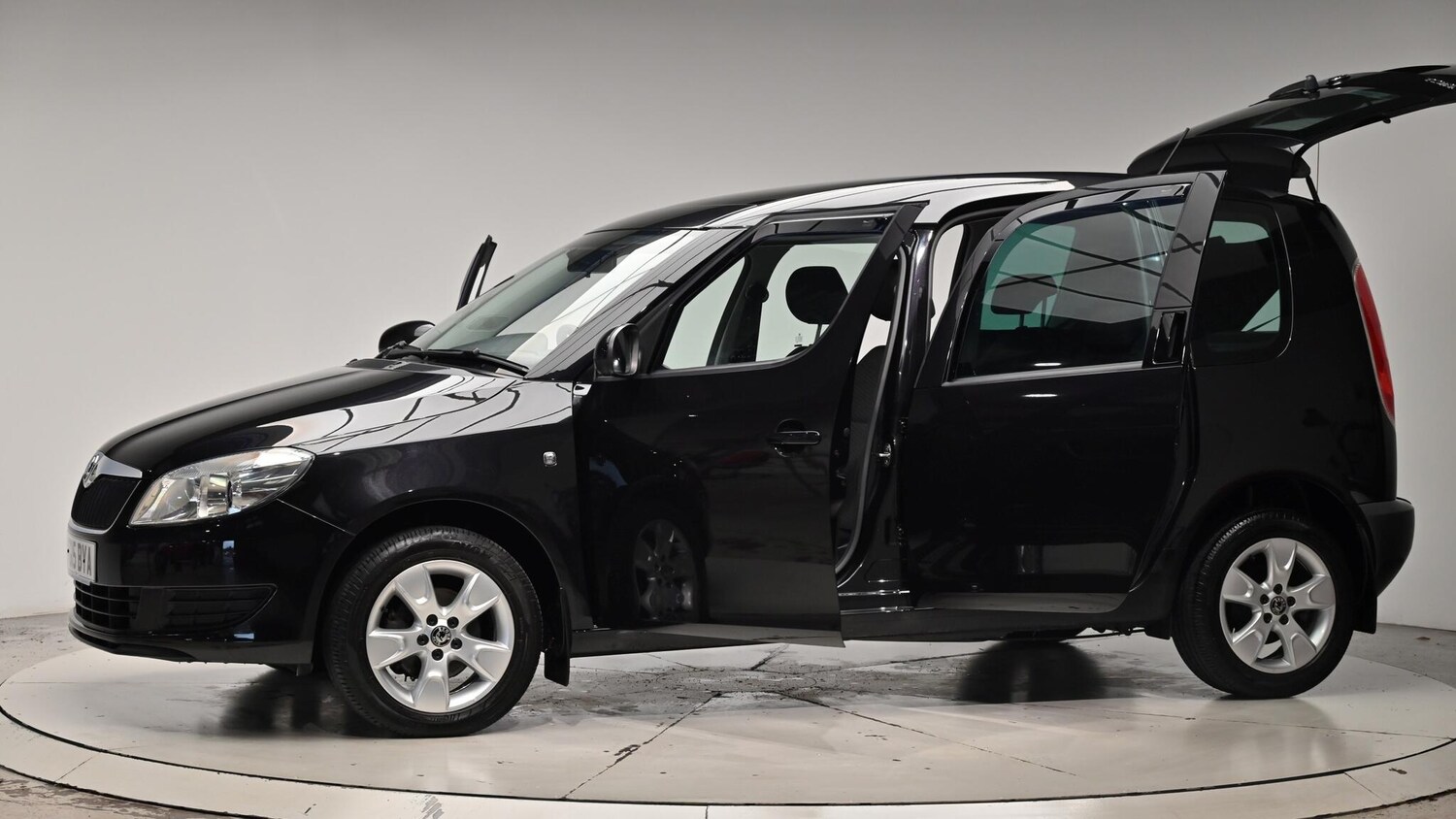 Used Skoda Roomster 2015 for sale - 76512758: Photo 54