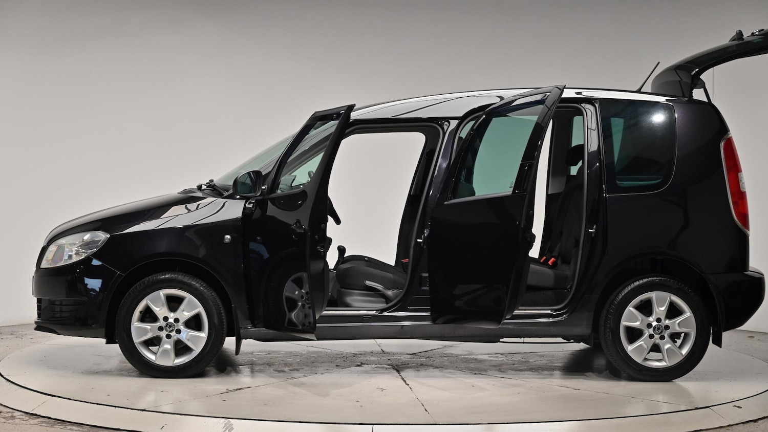 Used Skoda Roomster 2015 for sale - 76512758: Photo 56