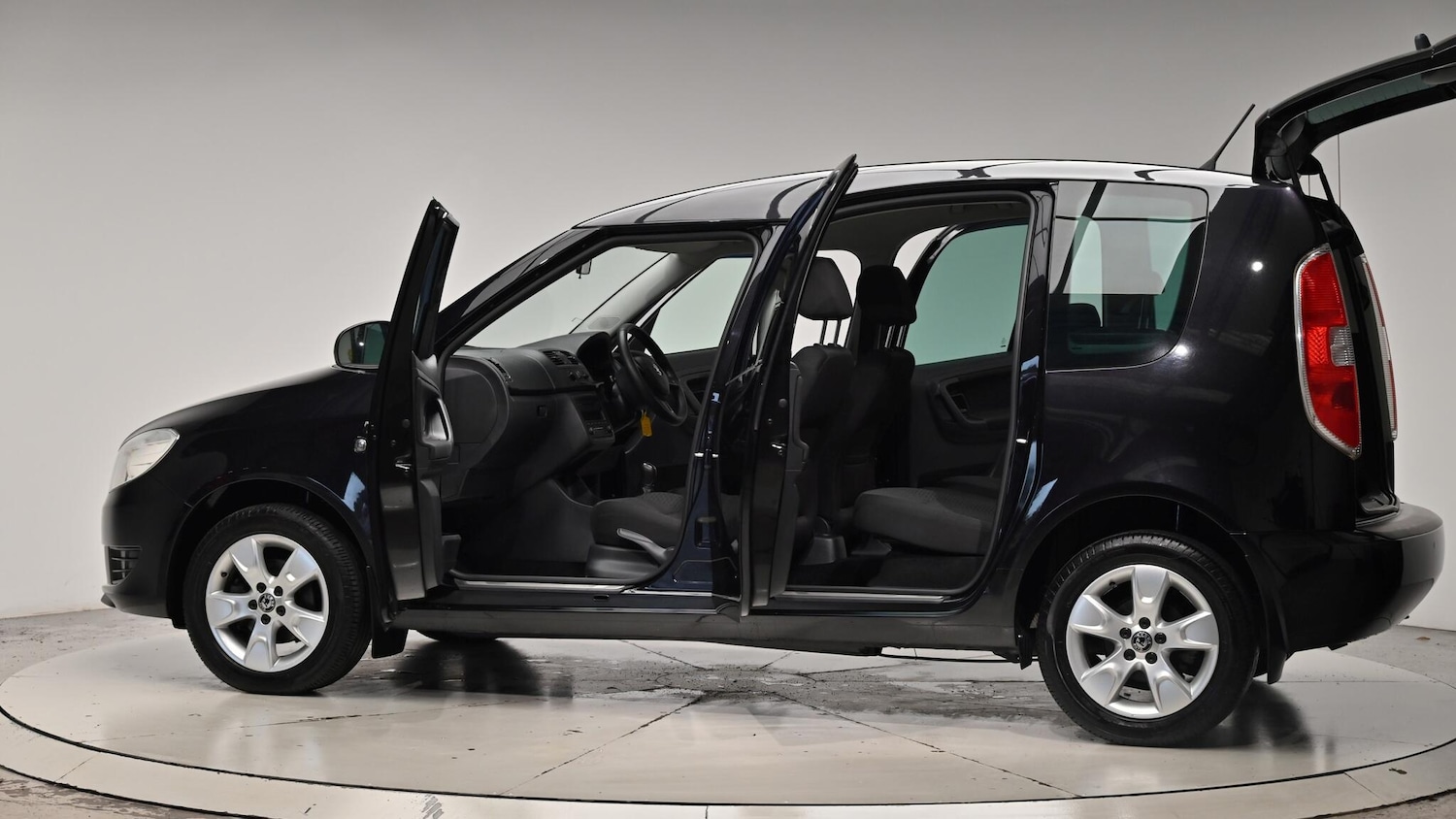 Used Skoda Roomster 2015 for sale - 76512758: Photo 58