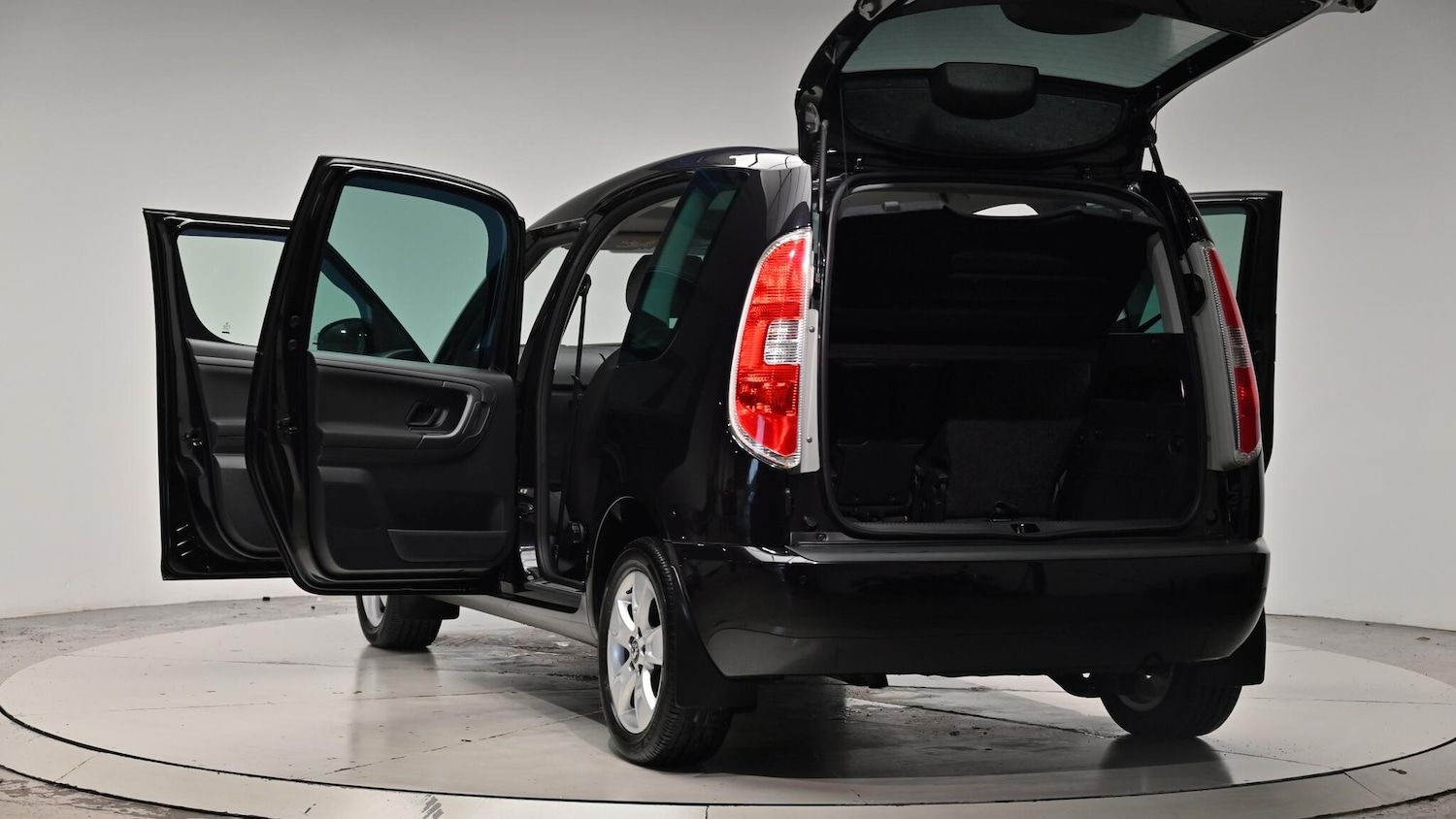 Used Skoda Roomster 2015 for sale - 76512758: Photo 63