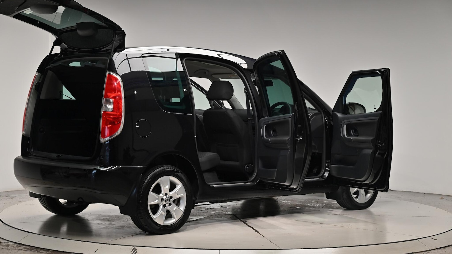 Used Skoda Roomster 2015 for sale - 76512758: Photo 70