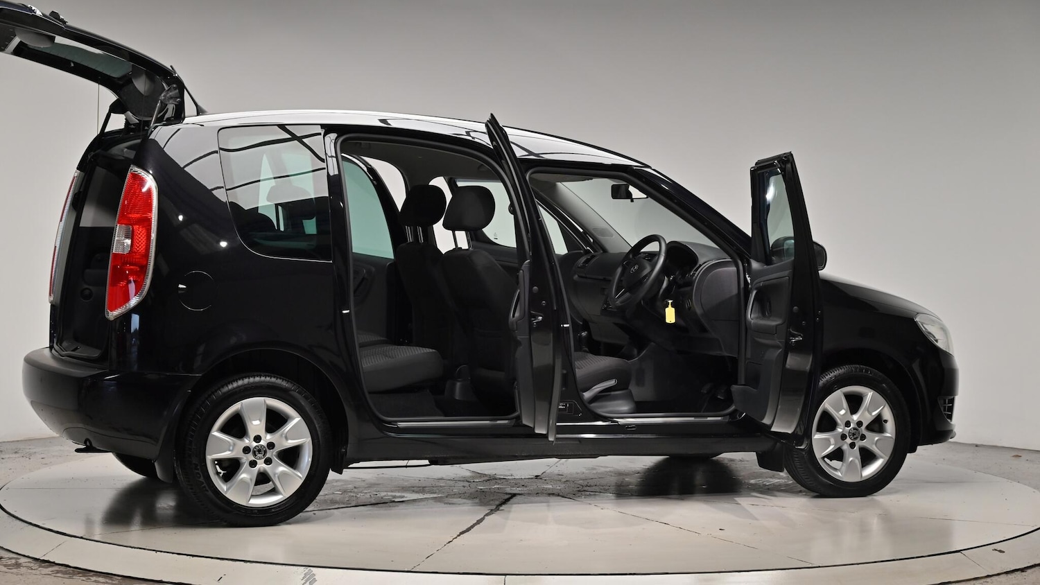 Used Skoda Roomster 2015 for sale - 76512758: Photo 72