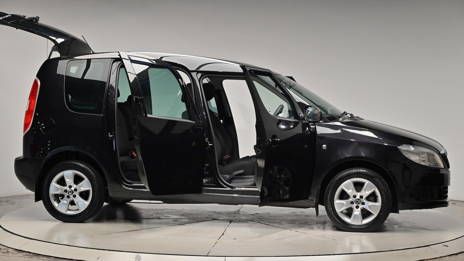 Used Skoda Roomster 2015 for sale - 76512758: Photo 75