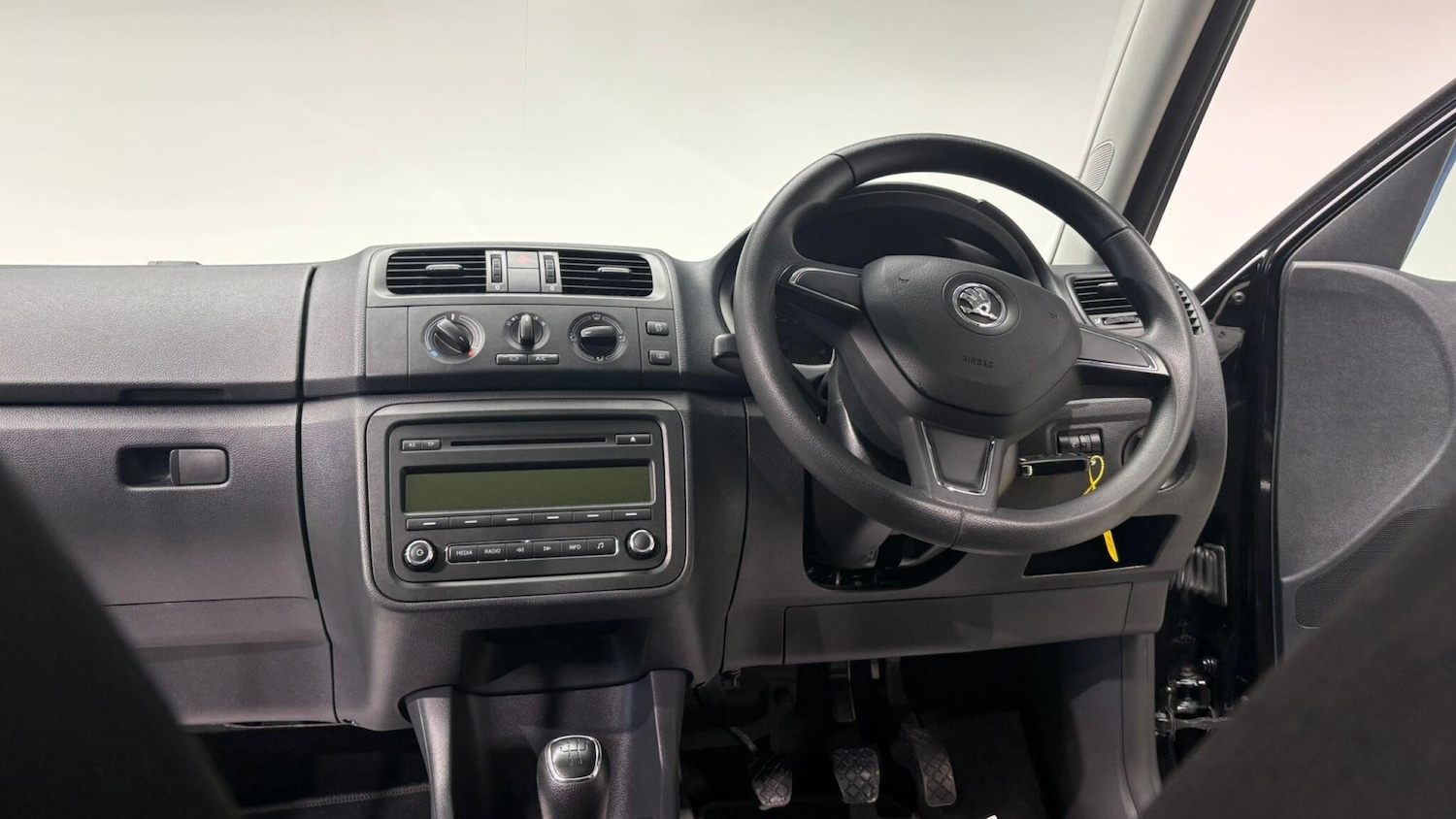 Used Skoda Roomster 2015 for sale - 76512758: Photo 88