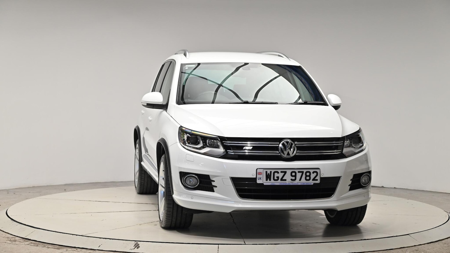 Used Volkswagen Tiguan 2015 for sale - 76613185: Photo 10