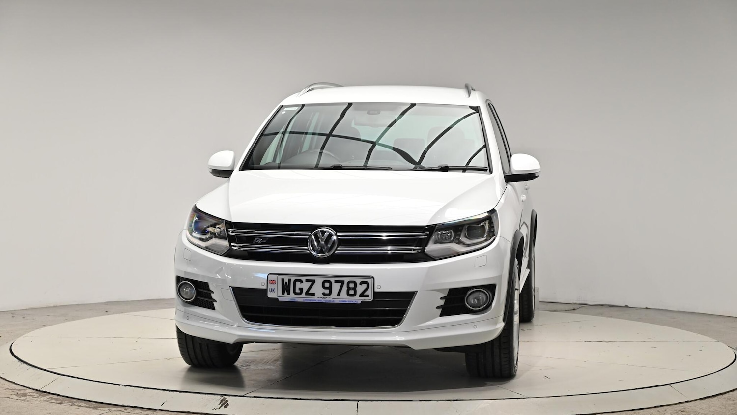 Used Volkswagen Tiguan 2015 for sale - 76613185: Photo 12