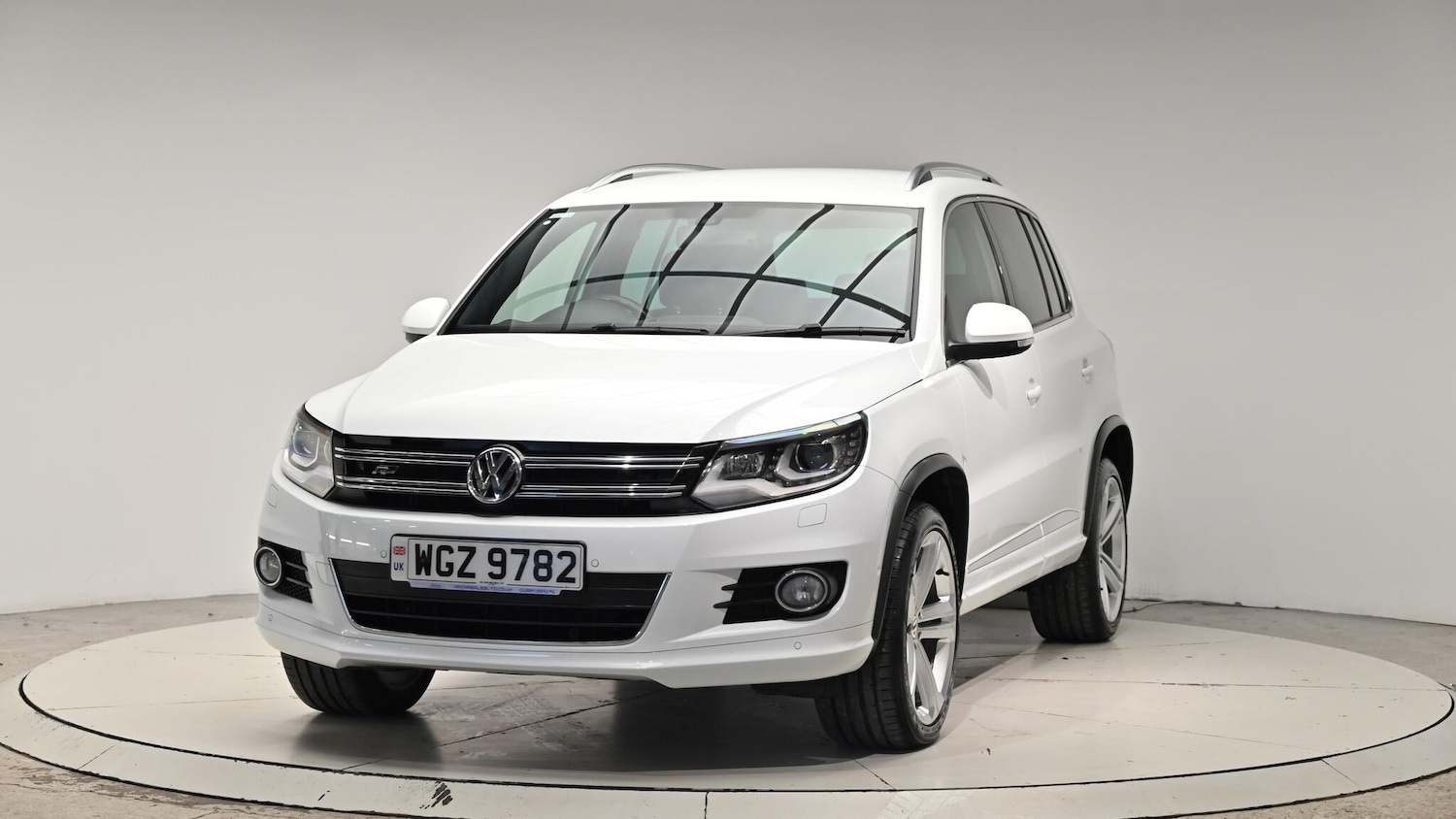 Used Volkswagen Tiguan 2015 for sale - 76613185: Photo 13
