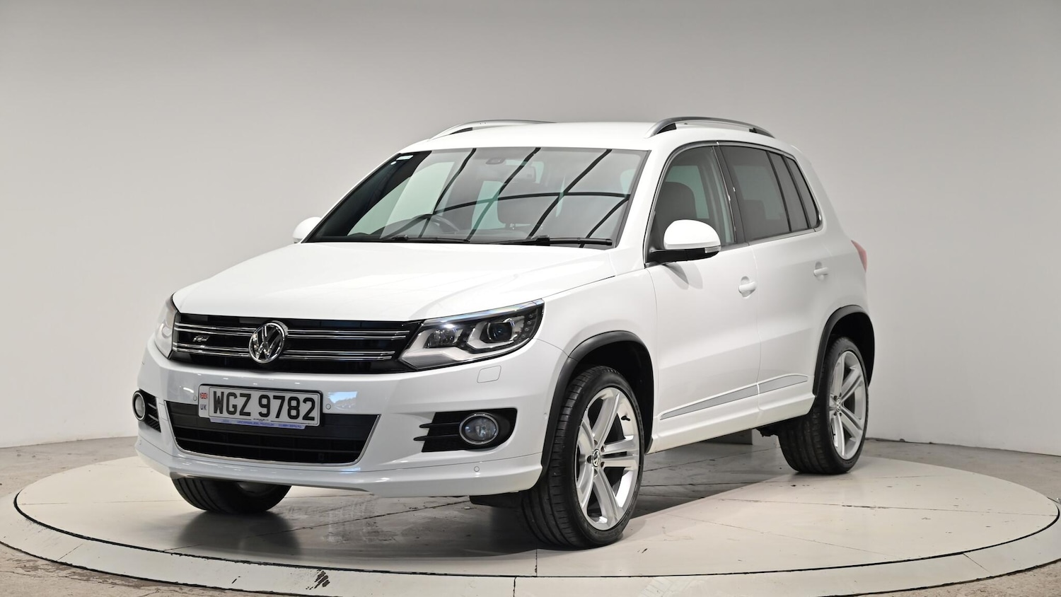 Used Volkswagen Tiguan 2015 for sale - 76613185: Photo 14