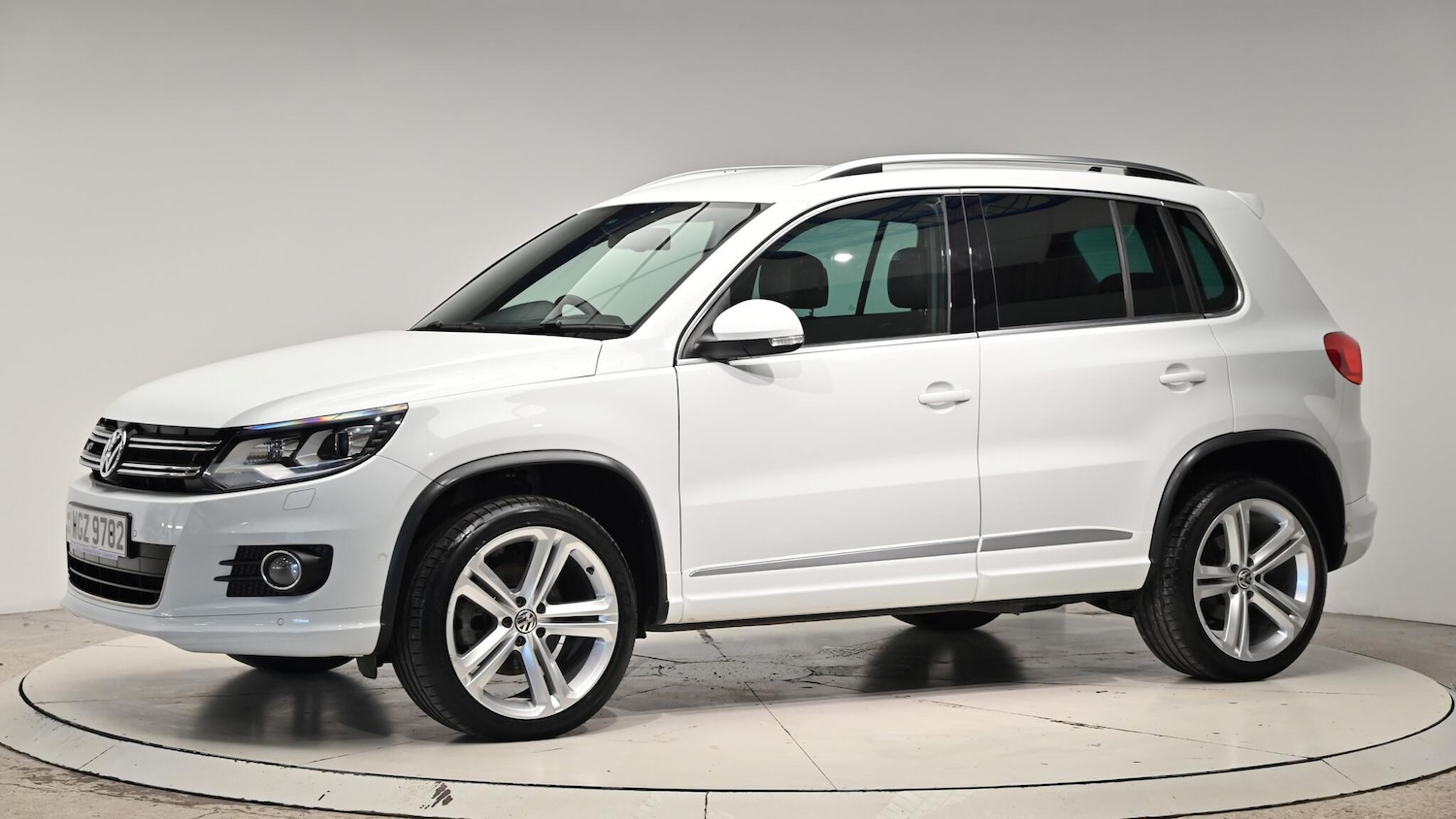 Used Volkswagen Tiguan 2015 for sale - 76613185: Photo 17