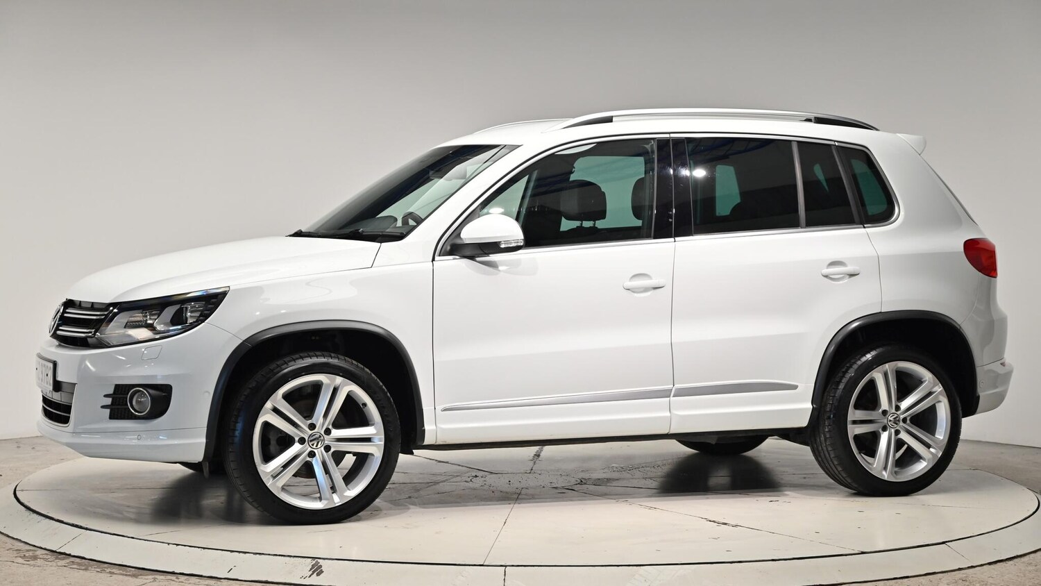 Used Volkswagen Tiguan 2015 for sale - 76613185: Photo 18
