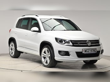 2015 (15) - 2.0 TDi BlueMotion Tech R-Line 177 5dr