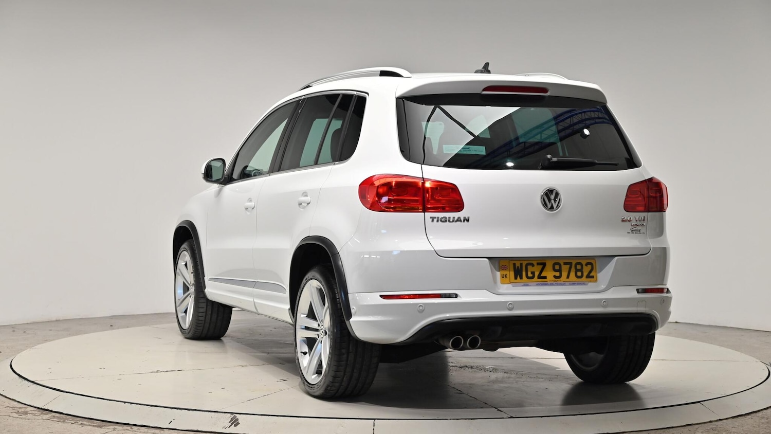 Used Volkswagen Tiguan 2015 for sale - 76613185: Photo 27