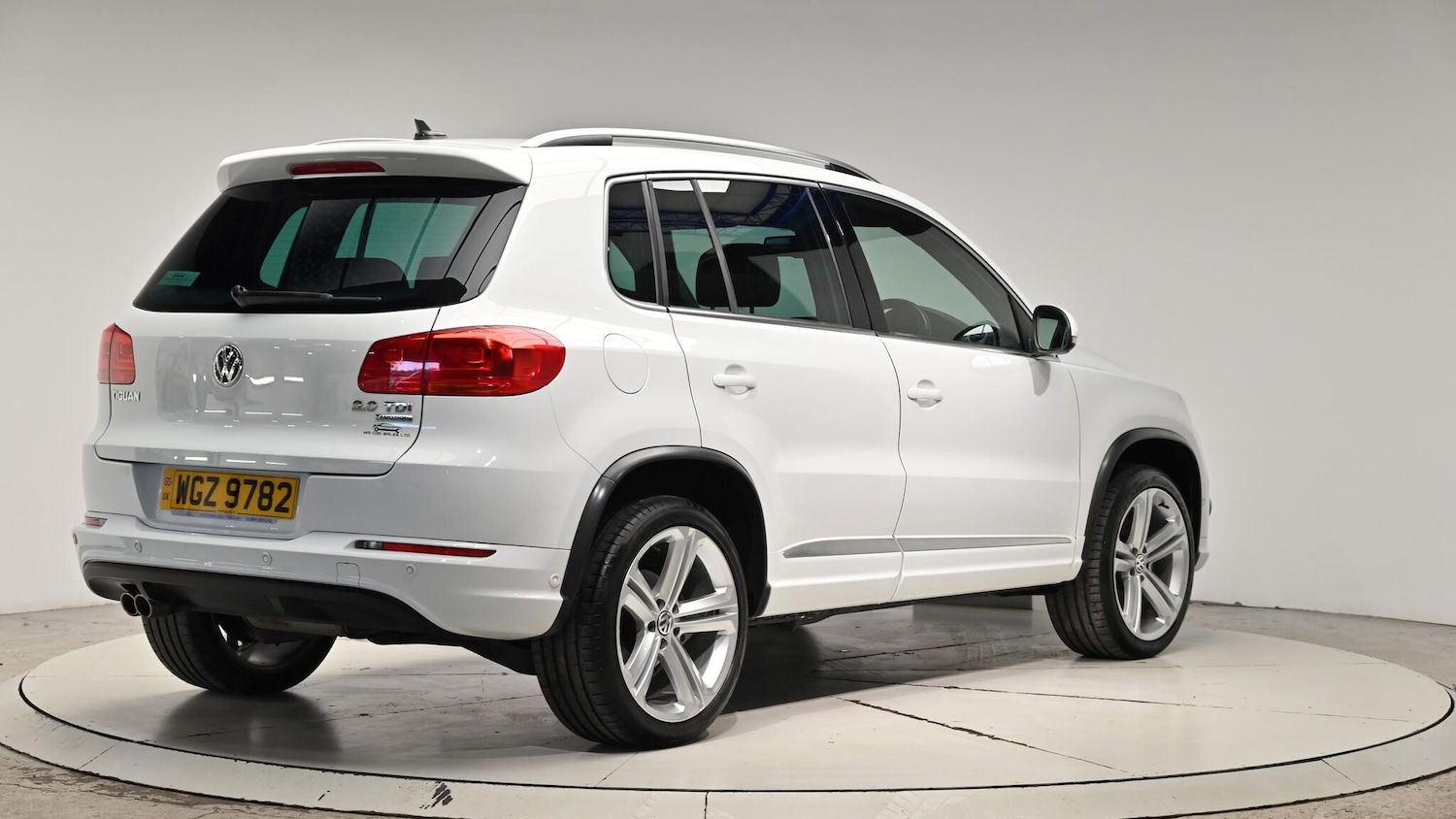Used Volkswagen Tiguan 2015 for sale - 76613185: Photo 33