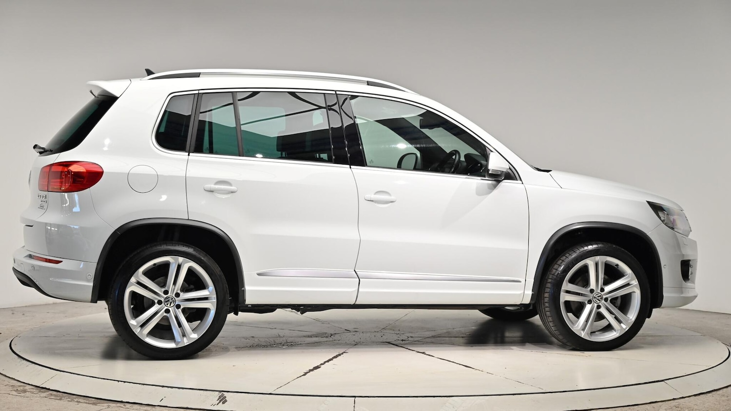 Used Volkswagen Tiguan 2015 for sale - 76613185: Photo 37
