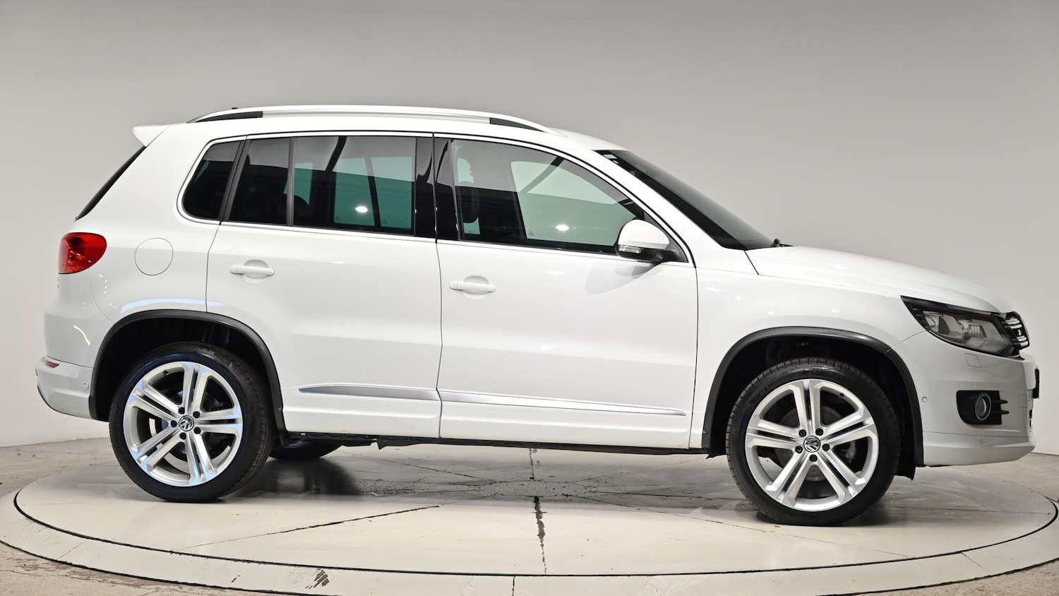 Used Volkswagen Tiguan 2015 for sale - 76613185: Photo 39
