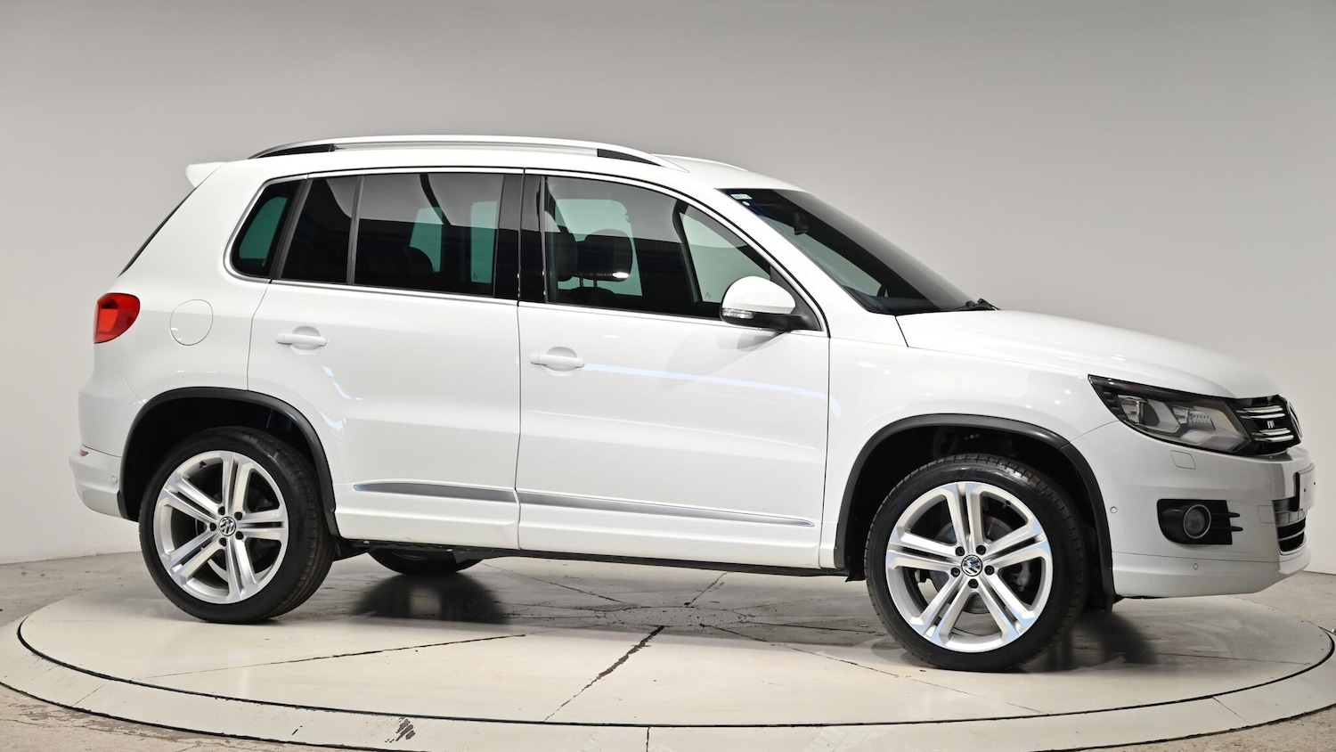 Used Volkswagen Tiguan 2015 for sale - 76613185: Photo 40