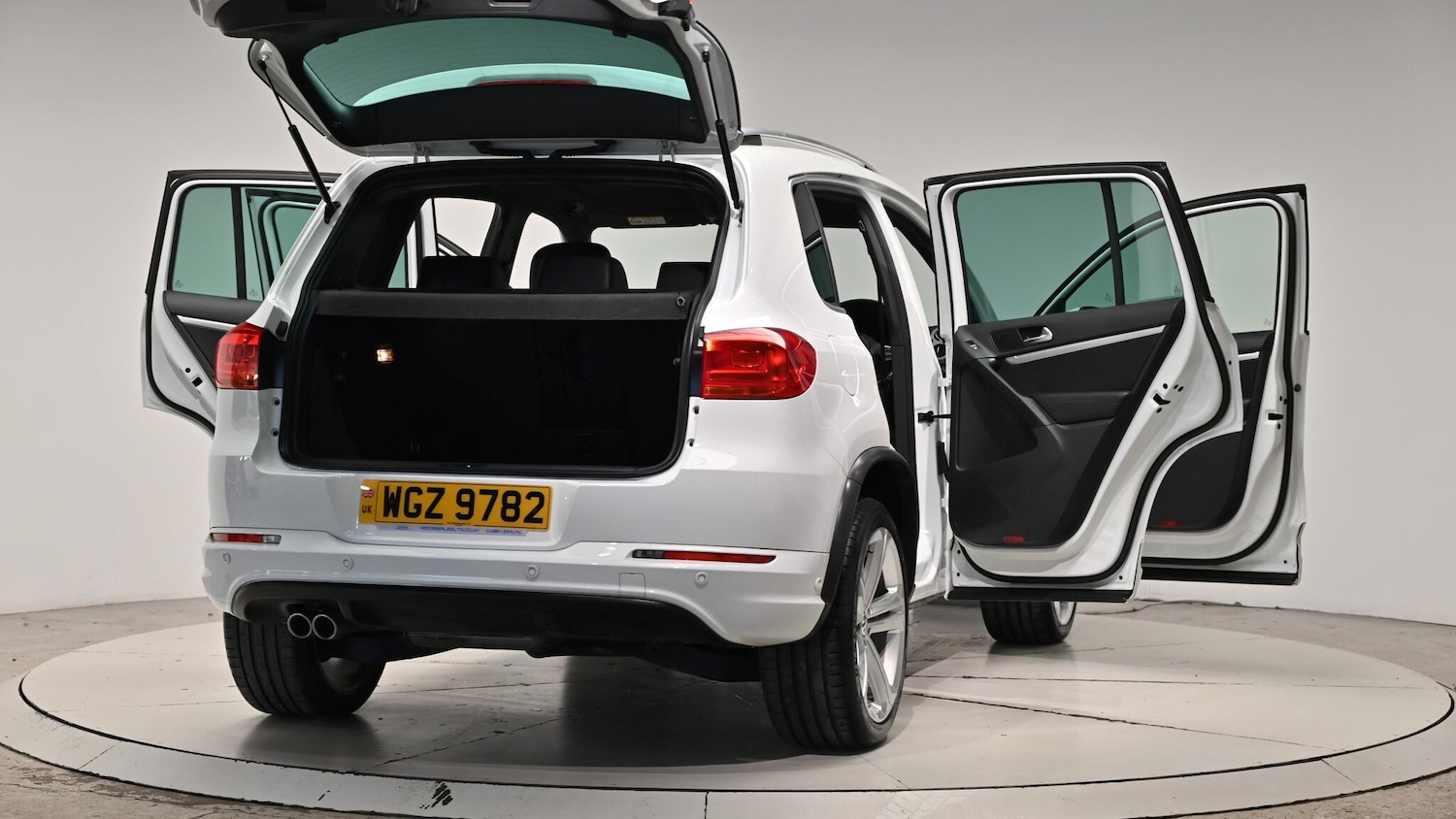 Used Volkswagen Tiguan 2015 for sale - 76613185: Photo 67