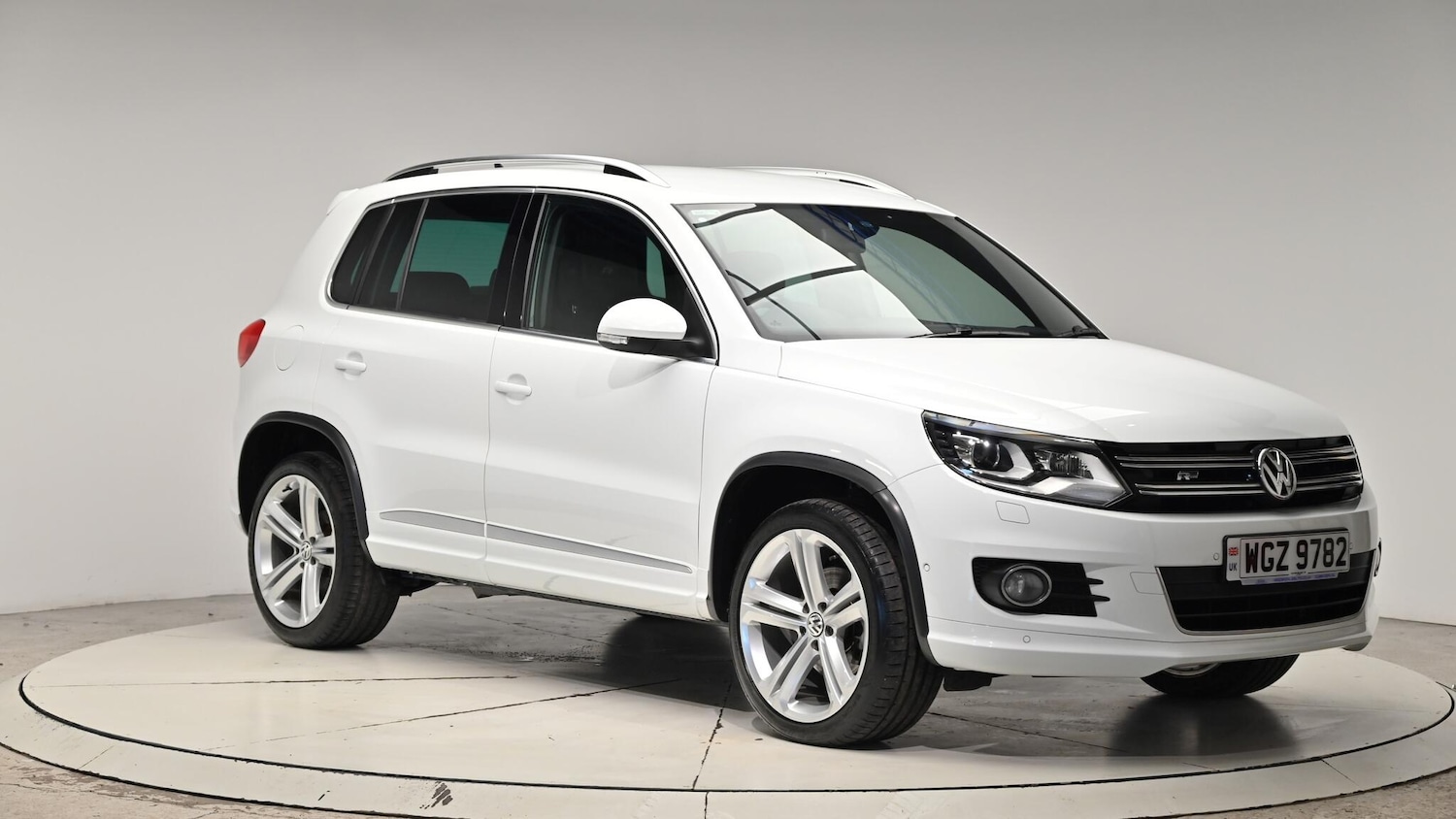 Used Volkswagen Tiguan 2015 for sale - 76613185: Photo 7