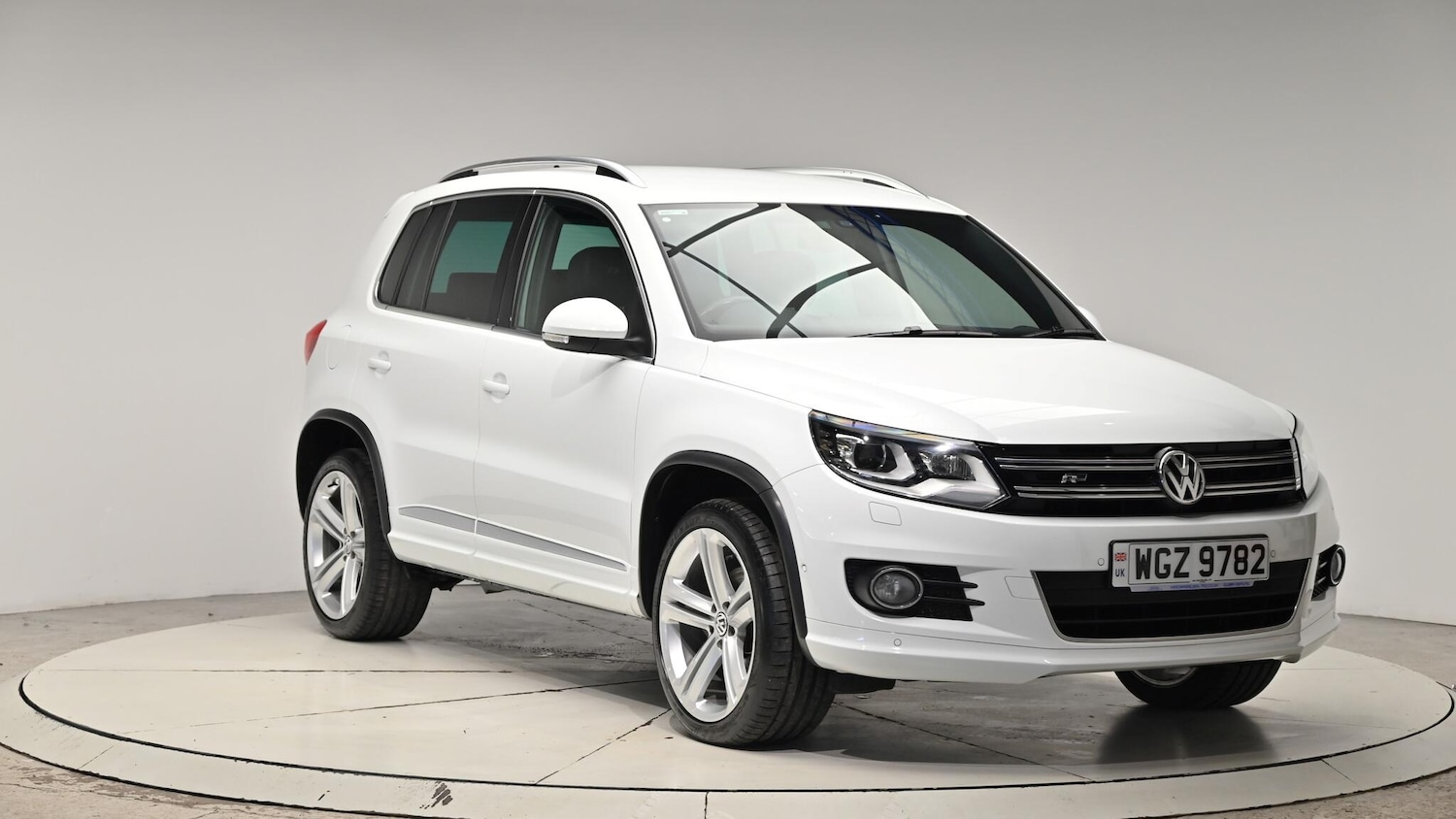 Used Volkswagen Tiguan 2015 for sale - 76613185: Photo 8