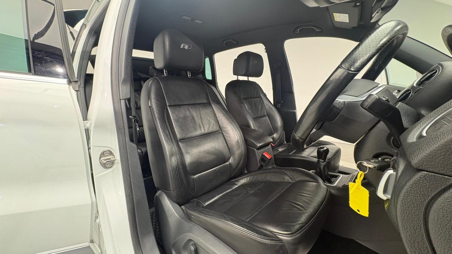 Used Volkswagen Tiguan 2015 for sale - 76613185: Photo 84