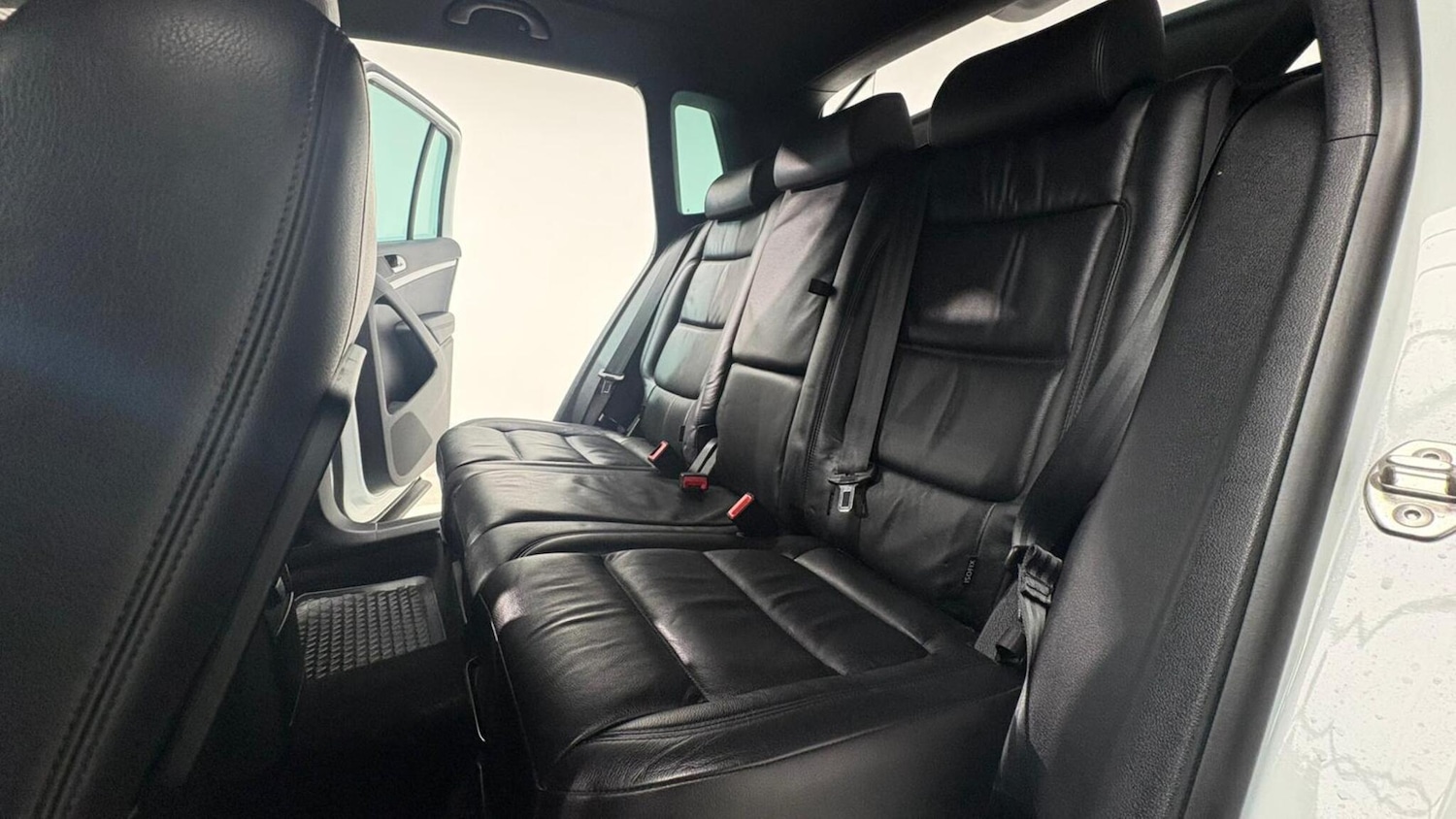 Used Volkswagen Tiguan 2015 for sale - 76613185: Photo 86