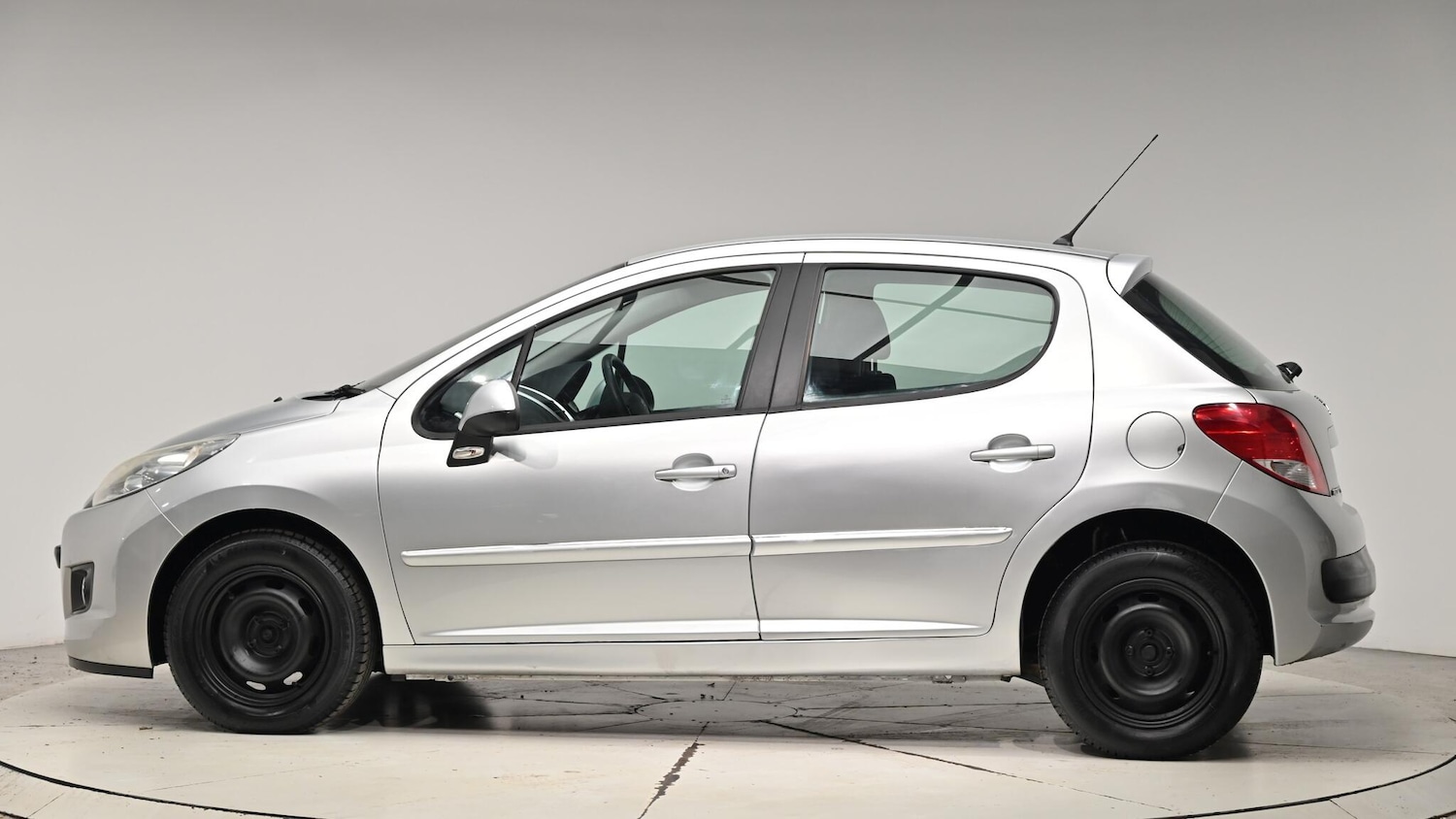 Used Peugeot 207 2011 for sale - 76701929: Photo 21