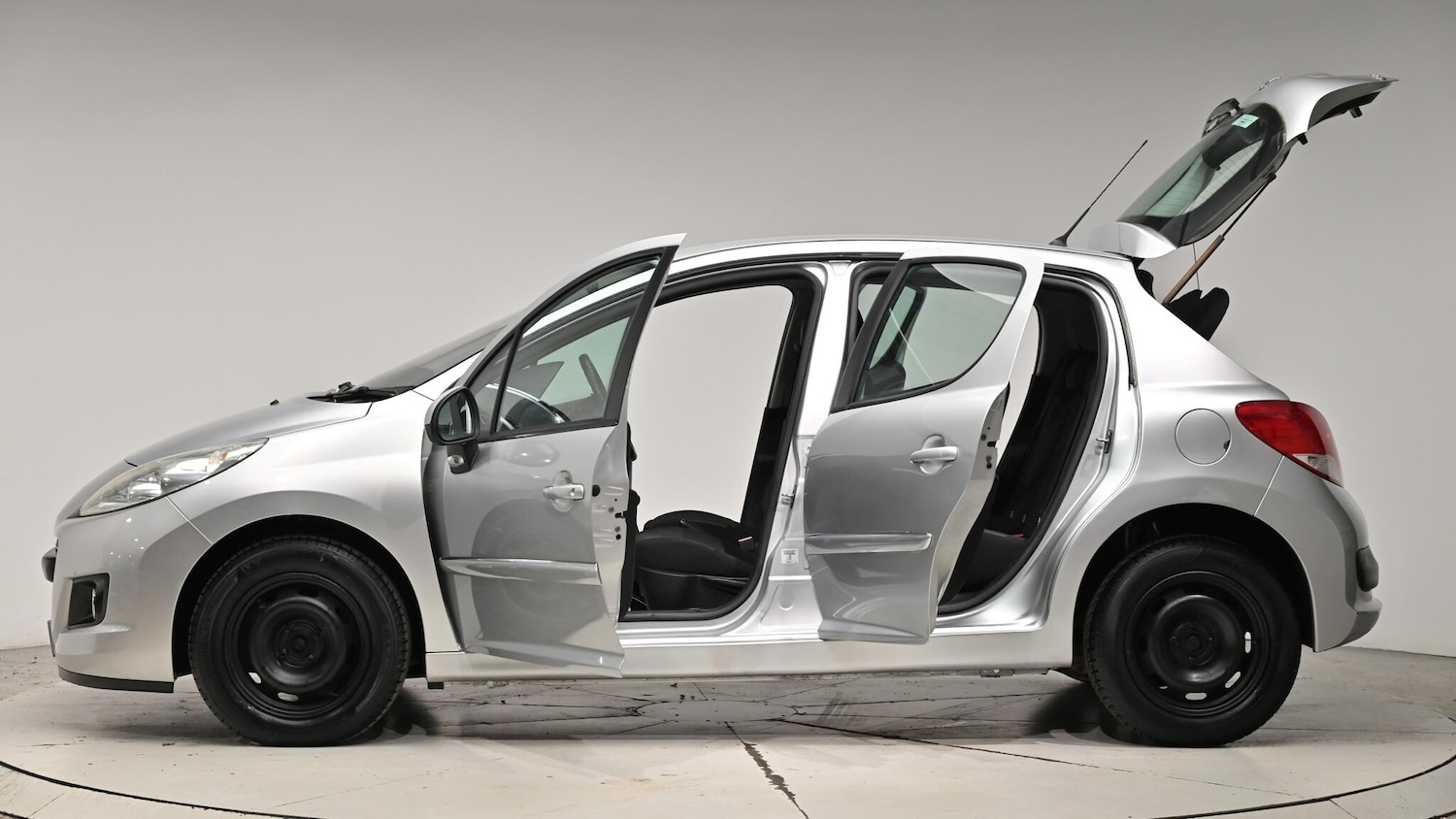 Used Peugeot 207 2011 for sale - 76701929: Photo 56