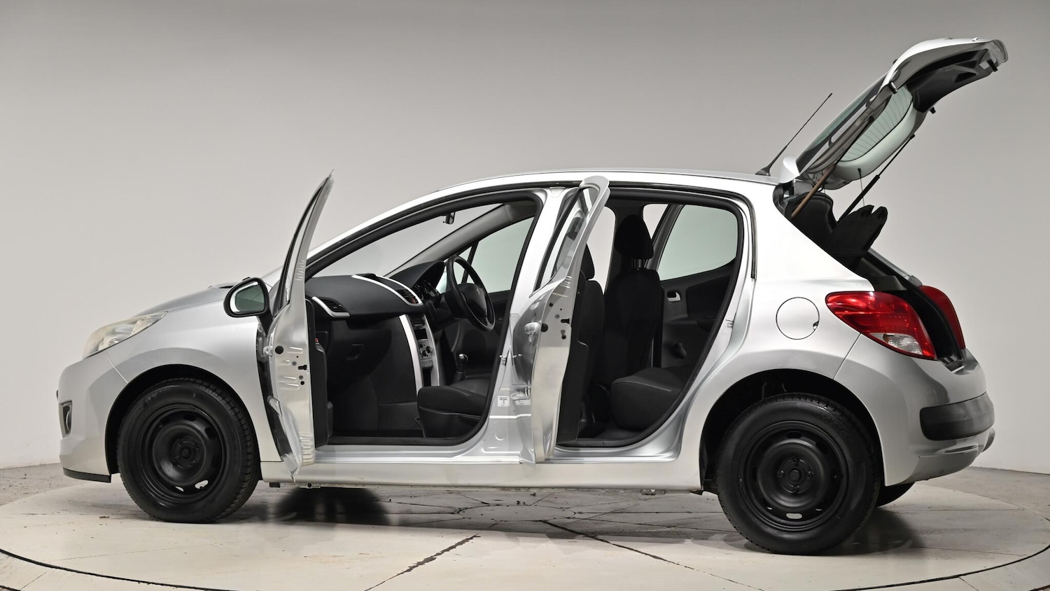 Used Peugeot 207 2011 for sale - 76701929: Photo 58