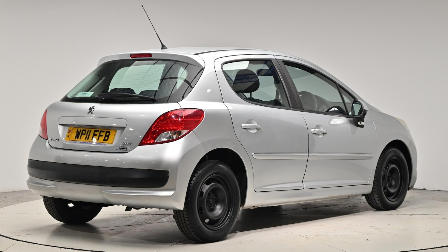 Used Peugeot 207 2011 for sale - 76701929: Photo 6