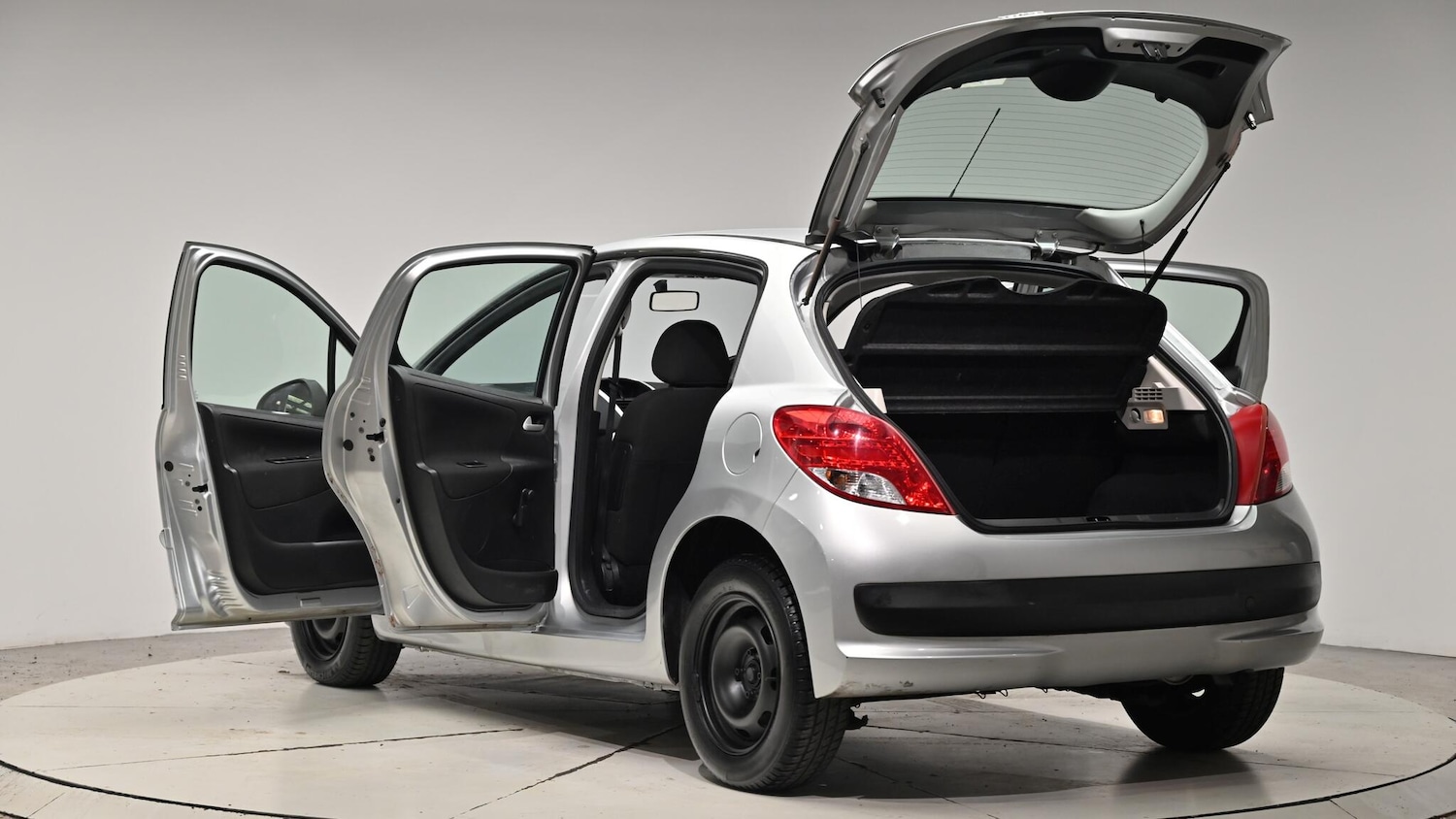 Used Peugeot 207 2011 for sale - 76701929: Photo 62