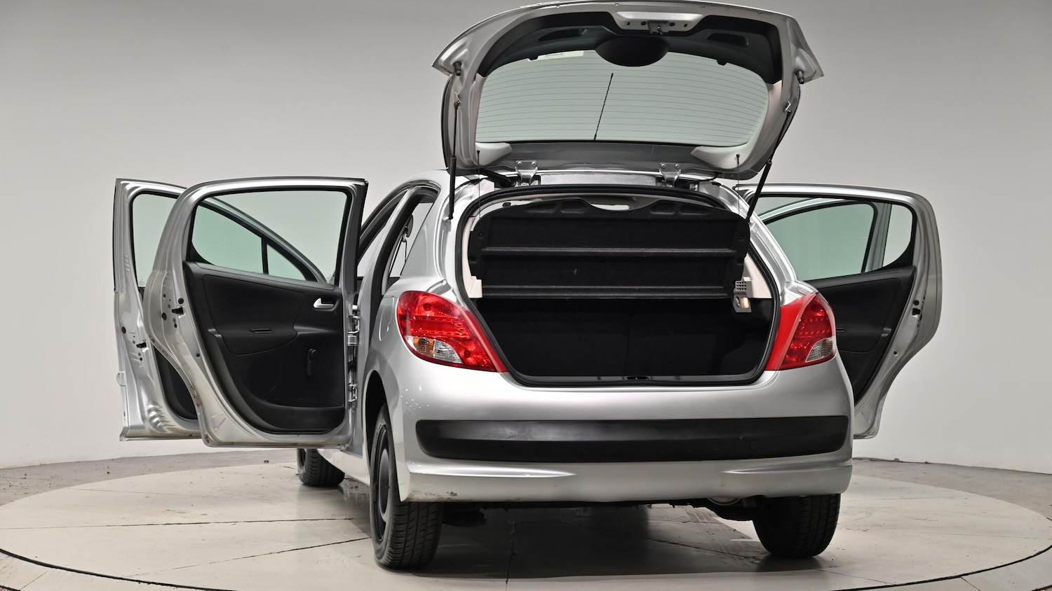 Used Peugeot 207 2011 for sale - 76701929: Photo 64