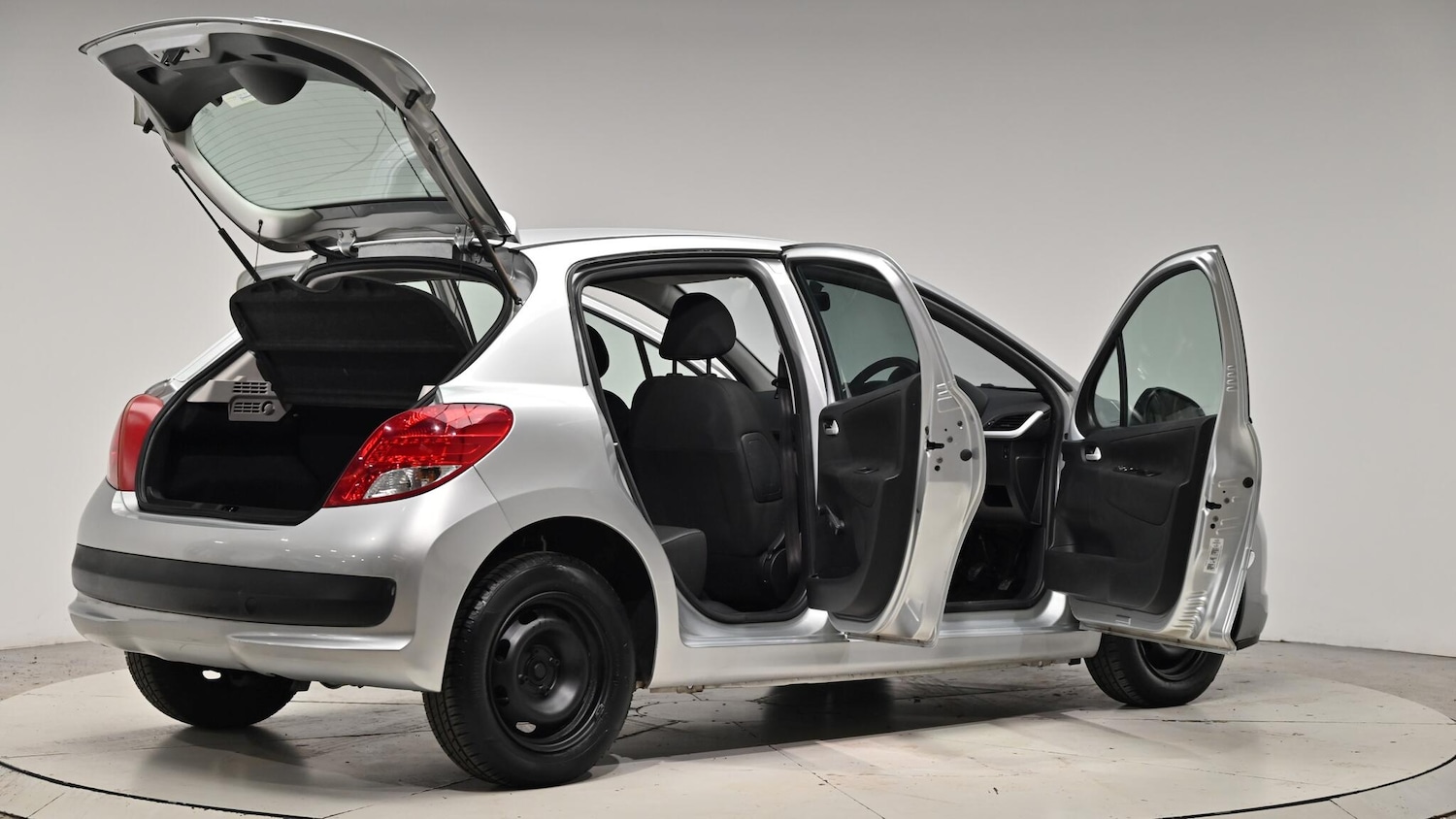 Used Peugeot 207 2011 for sale - 76701929: Photo 70