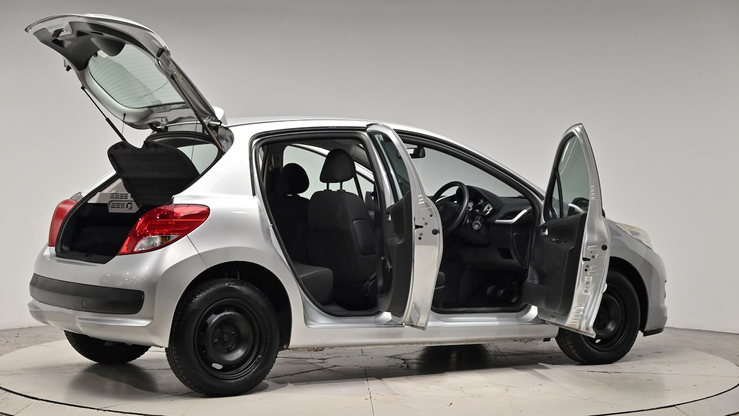 Used Peugeot 207 2011 for sale - 76701929: Photo 71