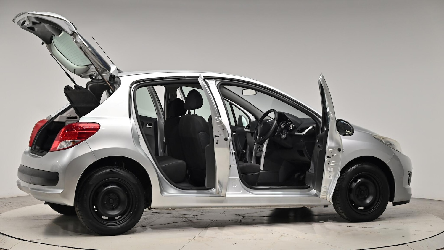 Used Peugeot 207 2011 for sale - 76701929: Photo 72